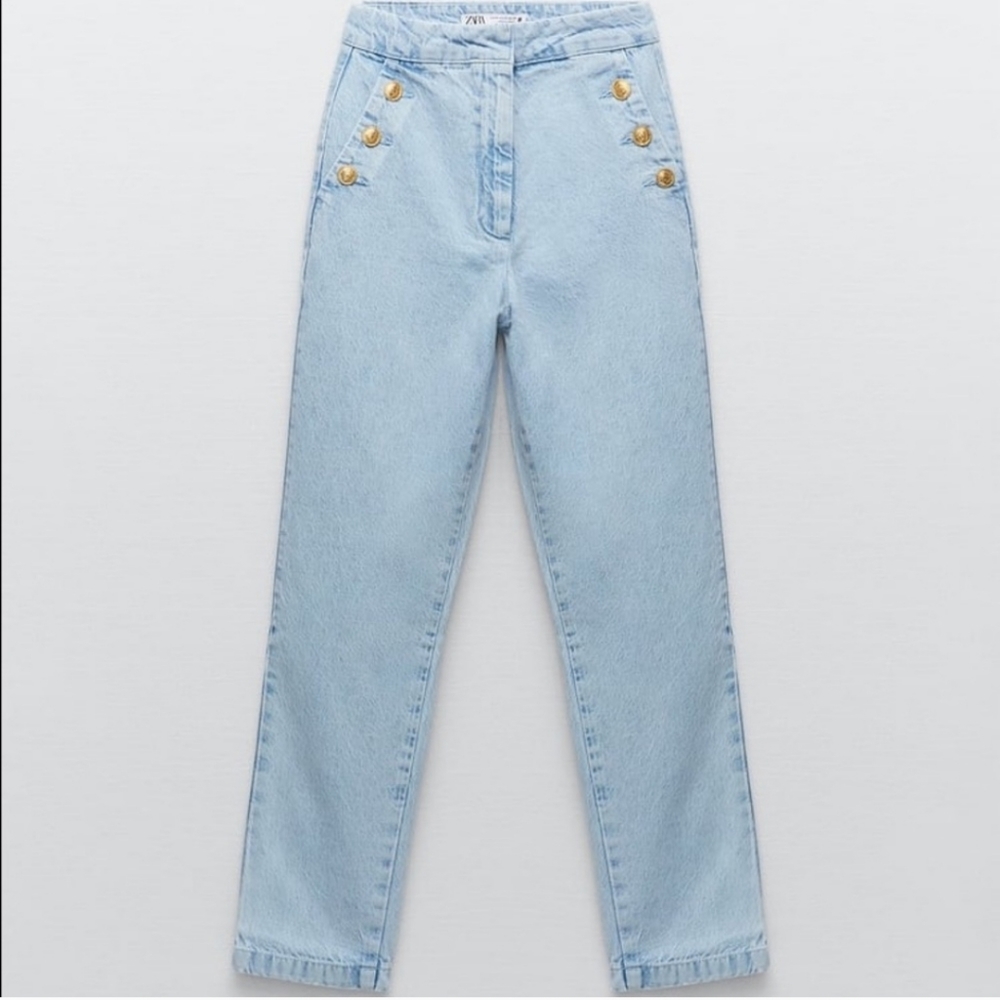 Zara Light Blue High-Waist Button Accent Jeans